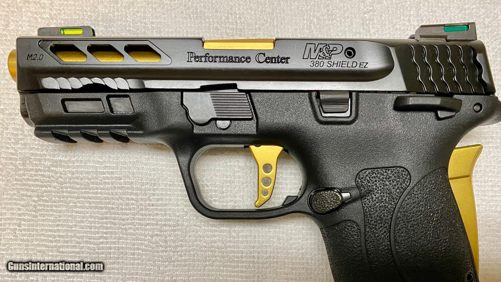 SMITH WESSON M P Shield EZ 380 Performance Center GOLD