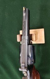 Unfired Smith & Wesson Model 29 No Dash 44 Magnum 4 Inch - 5 of 15