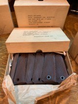 BRAND NEW ORIGINAL WWII NOS COLT AND REMINGTON 1911A1 GRIPS - 7 of 8