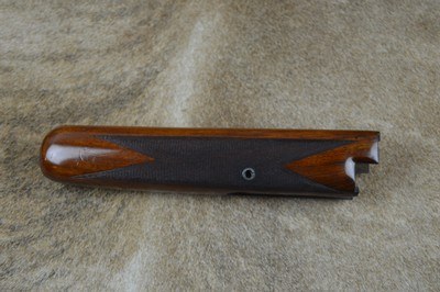 Browning Superposed 12ga Forend, Original Browning, Mfg 1958 (No Salt) Field style with inserts for cross bolt