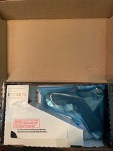 Smith & Wesson, M&P9 SHIELD EZ M2.0 BNIB - 1 of 3