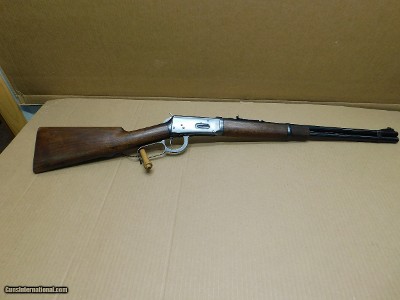 Winchester 94
32 Spl