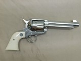 Ruger Vaquero
44 Mag - 12 of 14