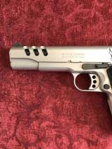 Smith and Wesson Performance Center 1911 PC - 7 of 7