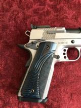 Smith and Wesson Performance Center 1911 PC - 4 of 7