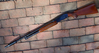 Winchester Model 12 w/ factory CUTTS Choke - Image 2 of 7