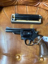 Dan Wesson 357 Magnum - 1 of 3