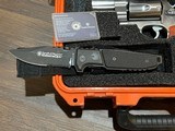 Rare New In Case S&W Smith & Wesson 500 ES Revolver Emergency Survival Bear Attack Kit w/ Knife & Extras Pelican Case Blaze Orange Grips Hard to Find - 7 of 15