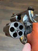 Rare New In Case S&W Smith & Wesson 500 ES Revolver Emergency Survival Bear Attack Kit w/ Knife & Extras Pelican Case Blaze Orange Grips Hard to Find - 8 of 15