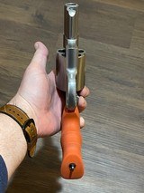 Rare New In Case S&W Smith & Wesson 500 ES Revolver Emergency Survival Bear Attack Kit w/ Knife & Extras Pelican Case Blaze Orange Grips Hard to Find - 3 of 15