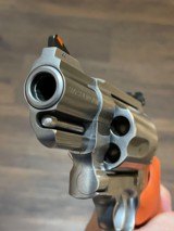 Rare New In Case S&W Smith & Wesson 500 ES Revolver Emergency Survival Bear Attack Kit w/ Knife & Extras Pelican Case Blaze Orange Grips Hard to Find - 10 of 15