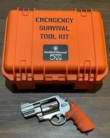 Rare New In Case S&W Smith & Wesson 500 ES Revolver Emergency Survival Bear Attack Kit w/ Knife & Extras Pelican Case Blaze Orange Grips Hard to Find - 1 of 15