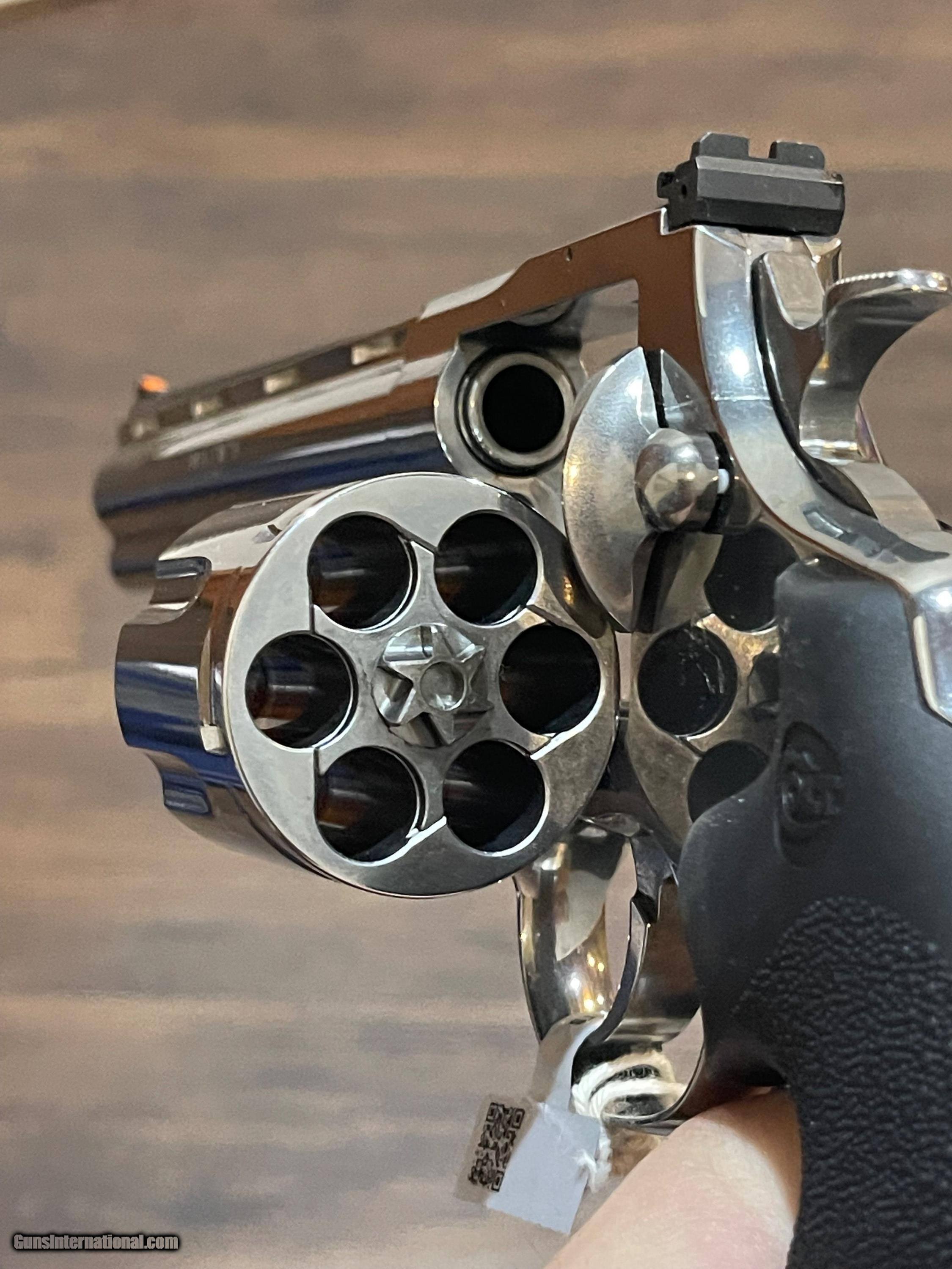 NIB Colt Anaconda 44 Magnum 8 inch barrel New In Box Paperwork Hang Tag ...