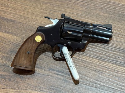Desirable Original Colt Diamondback D5520 2.5 inch Barrel Royal Blue NOS with Original Box Hang Tag Sight Tool Price Tag Paperwork 1977 Excellent