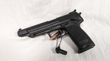 Heckler & Koch USP 45 Elite V1 DA/SA Pistol .45 ACP - 1 of 2