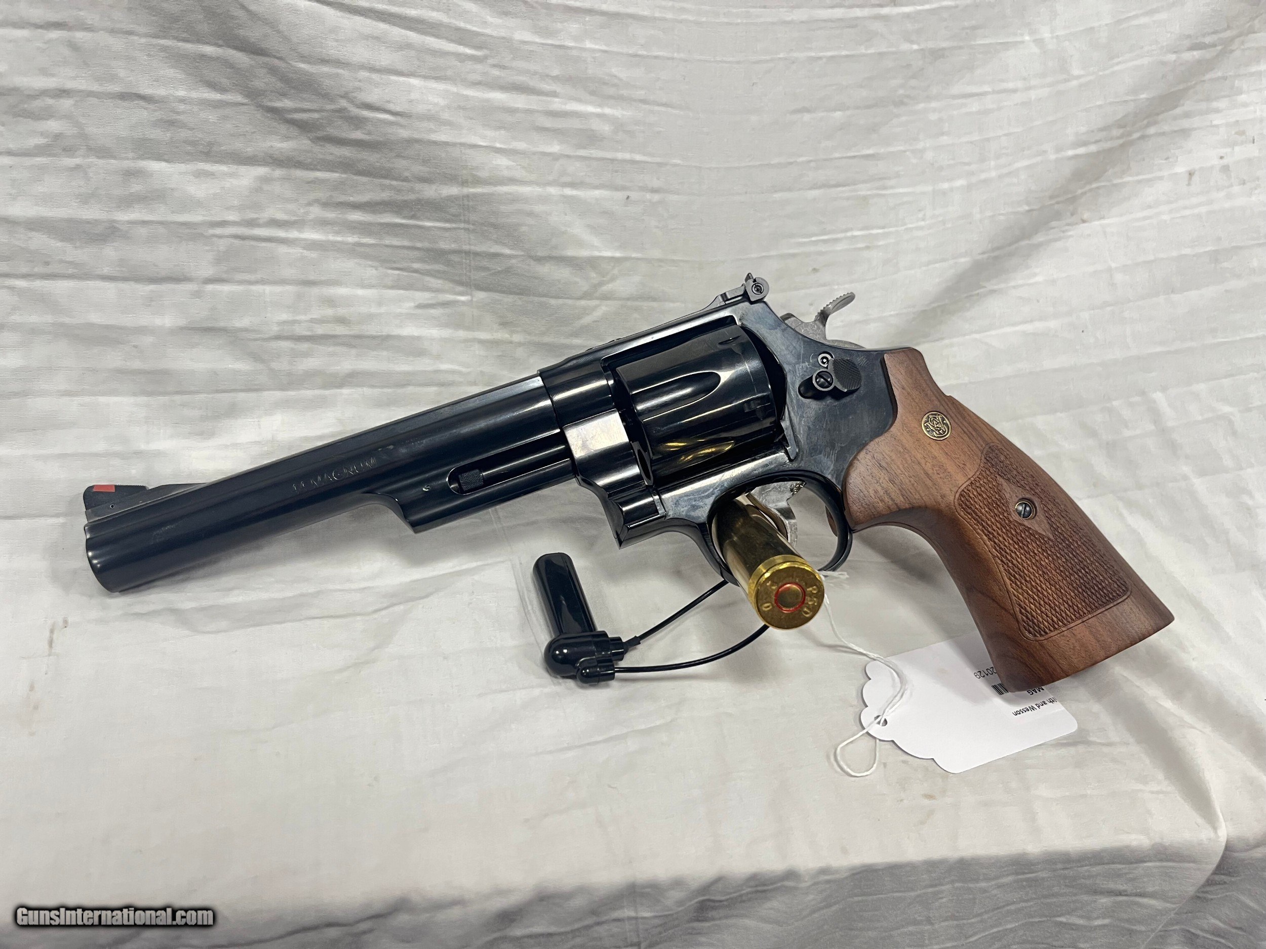 SMITH & WESSON MODEL 29 CLASSIC 44 MAGNUM