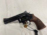 Smith & Wesson 586 Classic 4