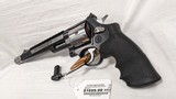 SMITH & WESSON MODEL 629 MAGNUM HUNTER - 2 of 6
