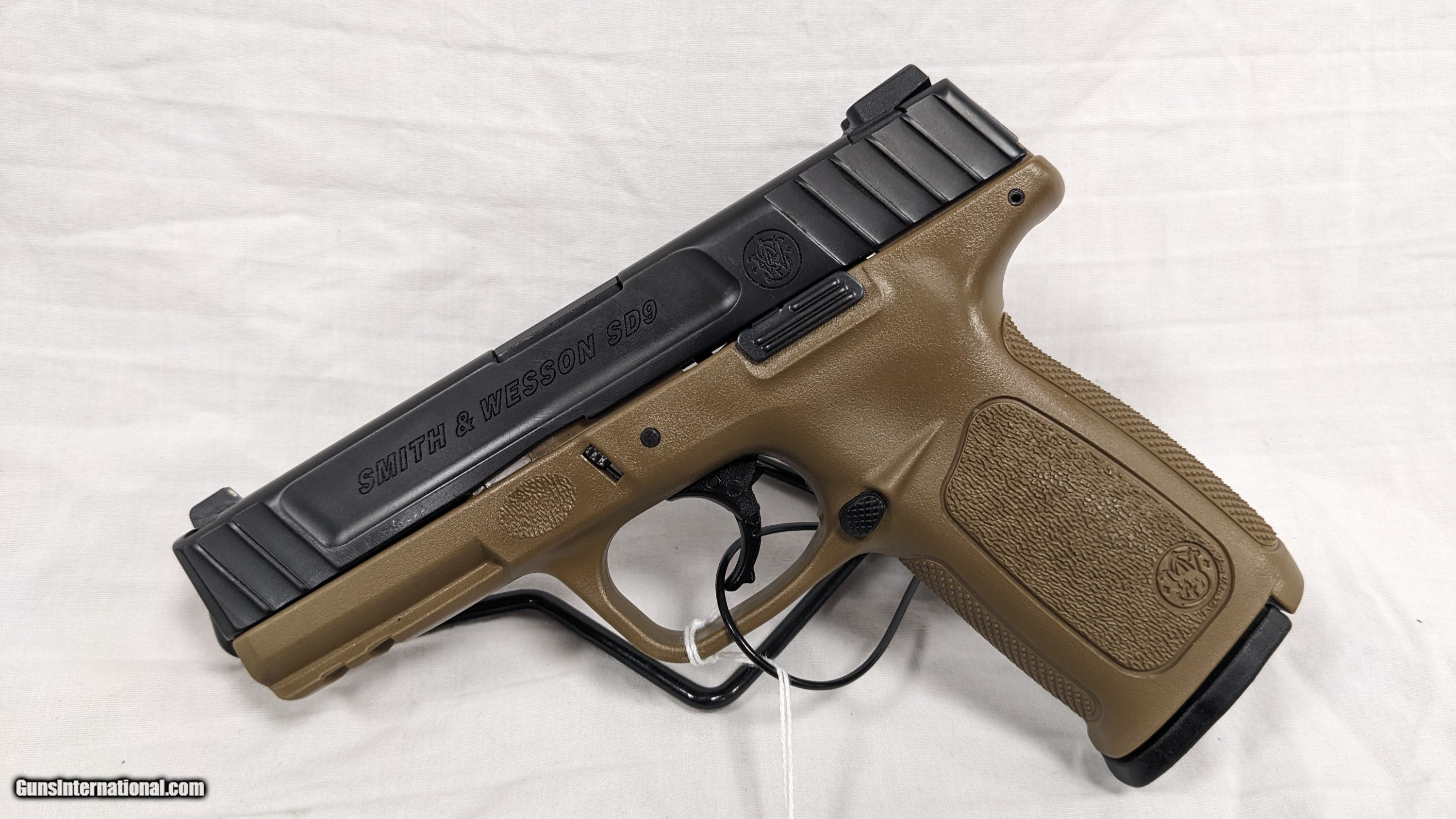 USED SMITH & WESSON SD9 FDE 9MM