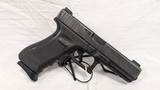 USED GLOCK G22 GEN. 4 .40 S&W - 3 of 4