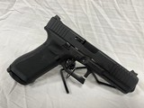 WILSON COMABT VICKERS ELITE GLOCK 17 - 2 of 2