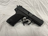 HECKLER & KOCH USP V1 - 2 of 2
