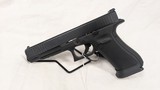 USED GLOCK 34 GEN. 5 MOS 9MM - 1 of 2