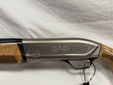 BROWNING MAXUS II ULTIMATE MAPLE 12GA - 3 of 8