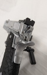 USED STI 2011 DVC 9MM - 5 of 14