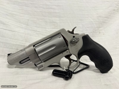 SMITH & WESSON GOVERNOR 410GA, 45LC, 45ACP