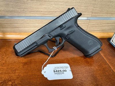 Used Glock 17 Gen 5 9MM - Image 1 of 2