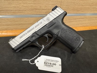 Used Smith & Wesson SD40 VE .40S&W - Image 1 of 2