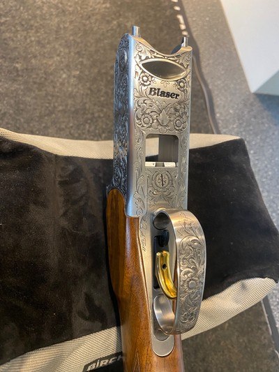 Blaser F-3 Engraved 12 gauge shotgun - Hand Engraved - Image 2 of 15