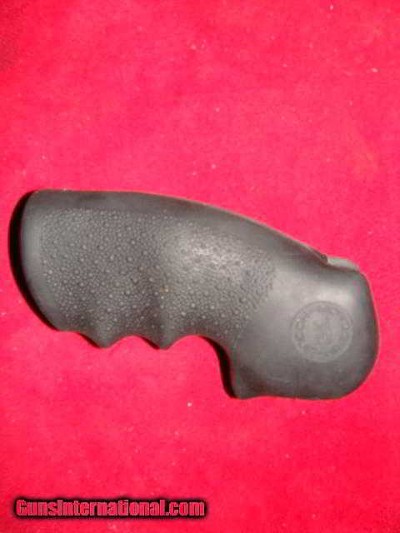 COLT PYTHON GRIPS - Image 2 of 2