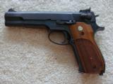 SMITH & WESSON M 52-2, 38 MID RANGE, ALSO KNOW AS 38 WAD CUTTER, EXC. COND. [SOLD PENDING FUNDS] - 2 of 3