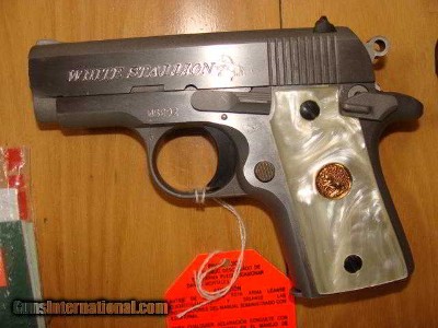 COLT MUSTANG WHITE & BLACK STALLION CONSECUTIVE SERIAL NO. 008 & 009 NEW UNFIRED IN COLT CUSTOM SHOP BOXES - Image 3 of 3
