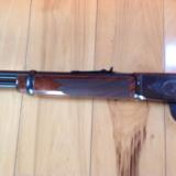 WINCHESTER 9422,
22 LR. HIGH GRADE, 20 1/2" BARREL [RACOON ON ONE SIDE, HOUND DOG ON THE OTHER SIDE], NEW UNFIRED IN BOX - 7 of 10