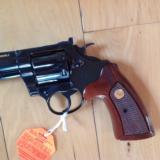 COLT BOA 357 MAG. BLUE, LIKE NEW IN BOX WITH OWNERS MANUAL, ETC. VERY HARD TO FIND MOST COLT SNAKE COLLECTORS DON'T HAVE A BOA IN THERE COLLECTION - 5 of 7