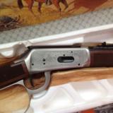 WINCHESTER 94 JOHN WAYNE, 32-40 CAL. NEW UNFIRED IN BOX - 3 of 8