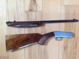BROWNING BELGIUM, AUTO TAKEDOWN 22 LR. MFG. 1966, GRADE 3, SIGNED BY RISACK ON BOTH SIDES, UNFIRED NEW COND IN ORIGINAL BOX - 2 of 6