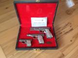BROWNING BELGIUM RENISSANCE, 1960'S 3 GUN SET, T SERIES HI POWER, 9MM, 380, 25 AUTO, ALL GUNS UNFIRED IN 100% COND, IN BROWNING BLACK HARD CASE
- 1 of 4