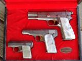 BROWNING BELGIUM RENISSANCE, 1960'S 3 GUN SET, T SERIES HI POWER, 9MM, 380, 25 AUTO, ALL GUNS UNFIRED IN 100% COND, IN BROWNING BLACK HARD CASE
- 4 of 4