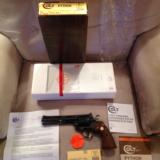 COLT PYTHON 357 MAG. 6" BLUE, LIKE NEW IN BOX WITH OWNERS MANUAL, HANG TAG, COLT LETTER, ETC.
- 1 of 6