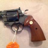 COLT PYTHON 357 MAG. 6" BLUE, LIKE NEW IN BOX WITH OWNERS MANUAL, HANG TAG, COLT LETTER, ETC.
- 5 of 6