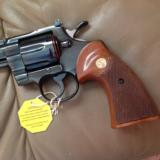 COLT PYTHON 357 MAGNUM 4" BLUE, MFG. 1980, APPEARS UNFIRED WITH NO CYLINDER TURN RING, IN BOX WITH ALL PAPERS - 3 of 11