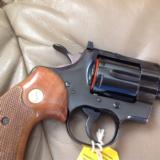 COLT PYTHON 357 MAGNUM 4" BLUE, MFG. 1980, APPEARS UNFIRED WITH NO CYLINDER TURN RING, IN BOX WITH ALL PAPERS - 10 of 11
