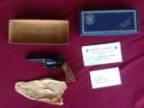 SMITH & WESSON 18-3 COMBAT MASTERPIECE, 22 LR. 4'' BLUE LIKE NEW IN BOX - 1 of 4