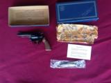 SMITH & WESSON 43 AIRWEIGHT, 22 LR. 4'' BLUE, ADJUSTABLE SIGHTS, LIKE NEW IN THE BOX - 1 of 6