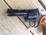 COLT PYTHON 357 MAGNUM 4" BLUE, MFG. 1978, APPEARS UNFIRED WITH NO CYLINDER TURN RING, 100% COND. IN BOX - 5 of 7