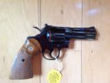 COLT PYTHON 357 MAGNUM 4" BLUE, MFG. 1976, APPEARS UNFIRED WITH NO CYLINDER TURN RING, 100% COND. IN BOX - 3 of 3